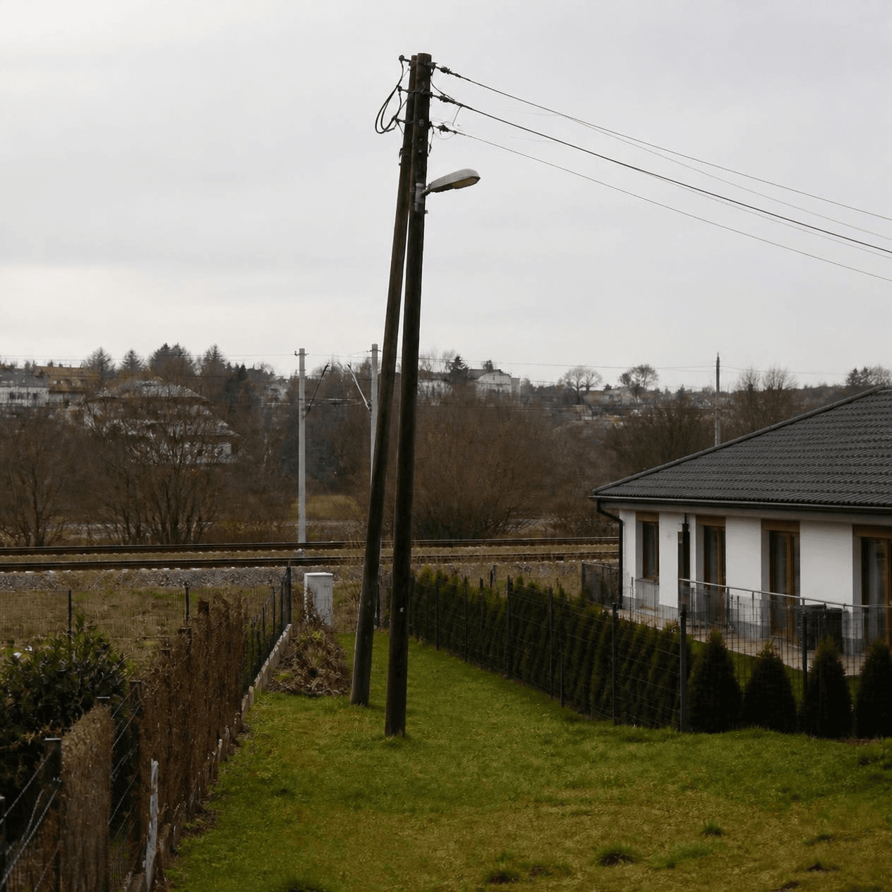 Odszkodowanie za słupy energetyczne przed urzędem